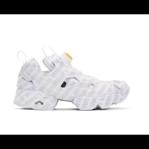 Reebok Emoji Vetements